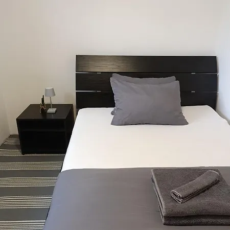 Apartment Accessible For Four